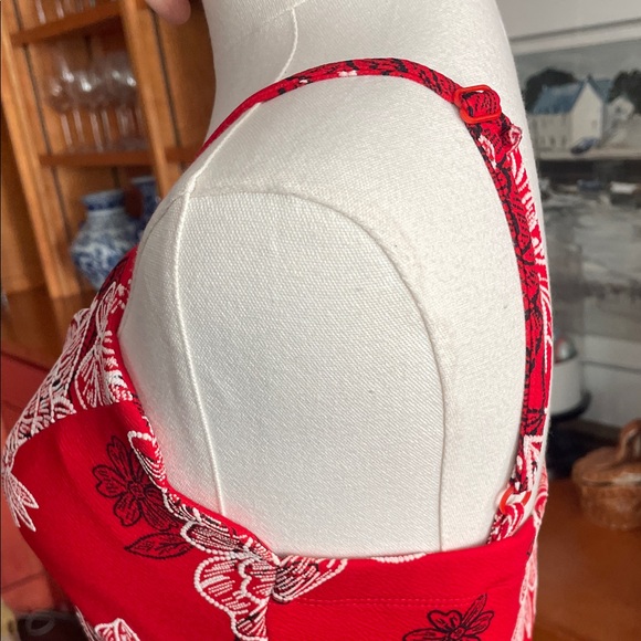 Trixxi Red and White Floral Mini Dress Scalloped Spaghetti Straps medium - Picture 6 of 7